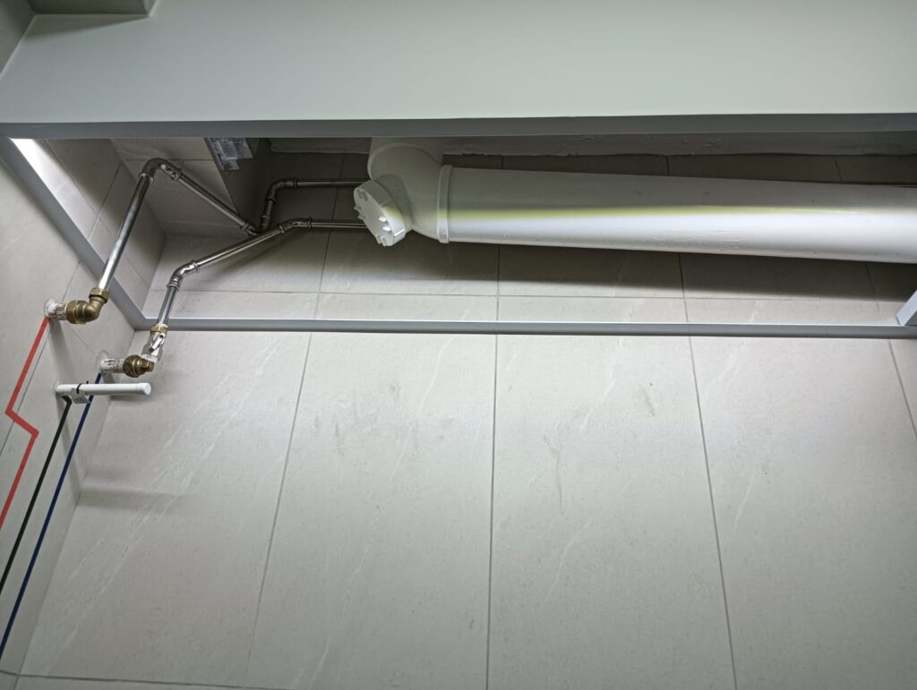 Expert Plumbing Services in Singapore by SKM Engineering: Sink and Piping Solutions.